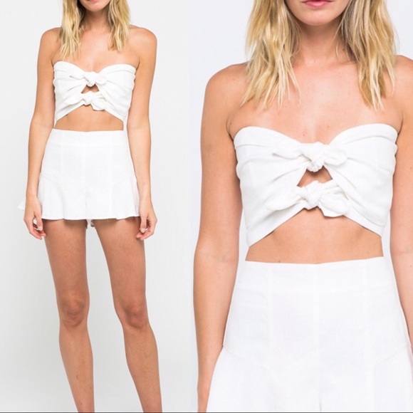 Double Knot Front Tie Linen White Crop Top - Picture 4 of 10